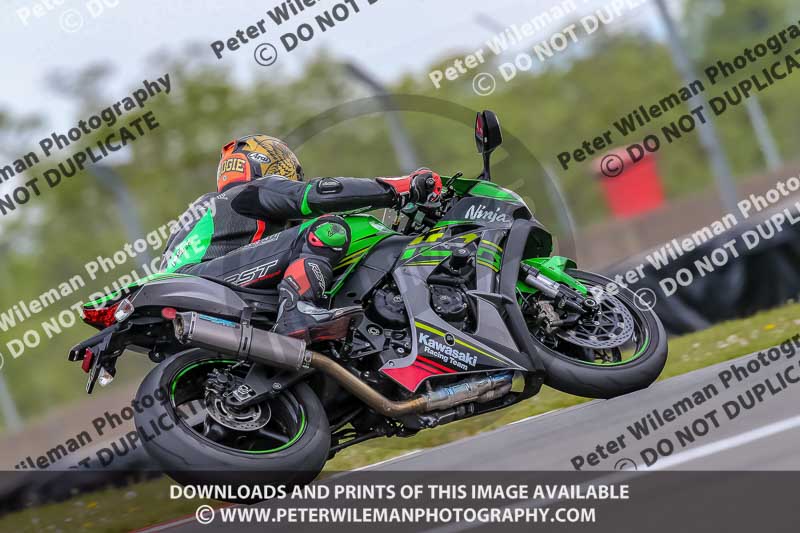PJ Motorsport Photography;donington no limits trackday;donington park photographs;donington trackday photographs;no limits trackdays;peter wileman photography;trackday digital images;trackday photos